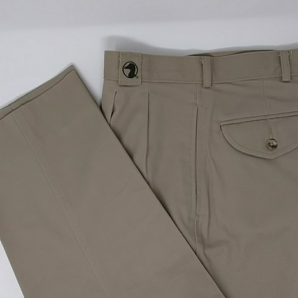 mens pleated khakis